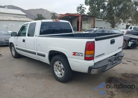 2001 Chevrolet Silverado 1500 Ls z USA, uszkodzony, nr VIN 2GCEC19V811144080